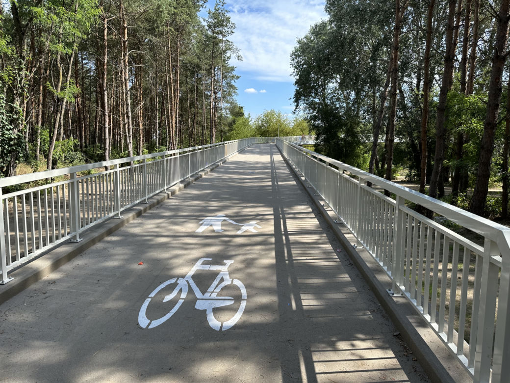 Kładka pieszo-rowerowa w Owińskach już otwarta