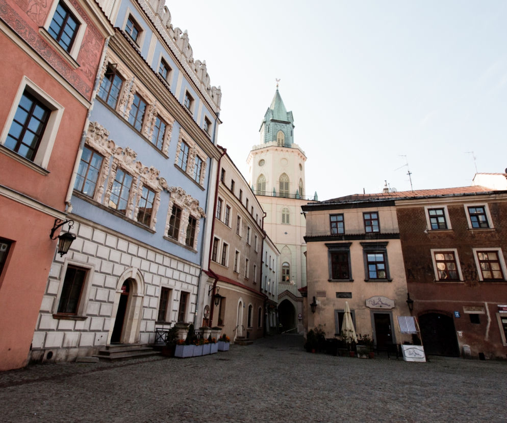 Wieża wśród kamienic [ZDJĘCIE DNIA]