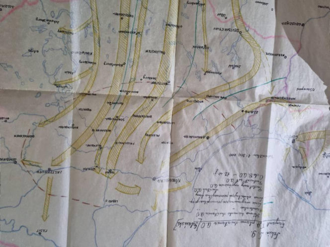 Pod podłogą mieszkania na Saskiej Kępie znajdowała się skytka z dokumentami i prywatnymi rzeczami z czasów okupacji