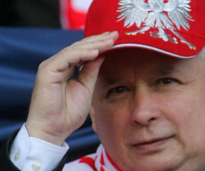 Lech Kaczyński i Jarosław Kaczyński na sportowych zdjęciach