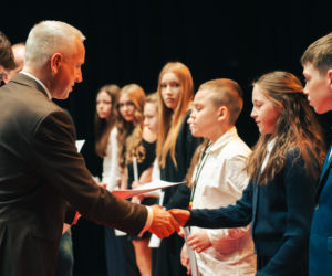 Najzdolniejsi uczniowie odebrali stypendia Prezydenta Miasta Siedlce