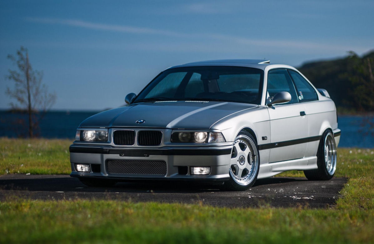 4. BMW E36 328i