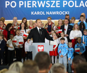 Karol Nawrocki odwiedził Kulesze Kościelne na Podlasiu