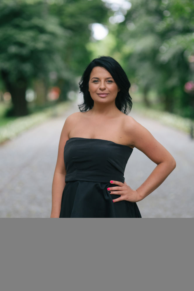 Emilia w "Kto poślubi mojego syna"