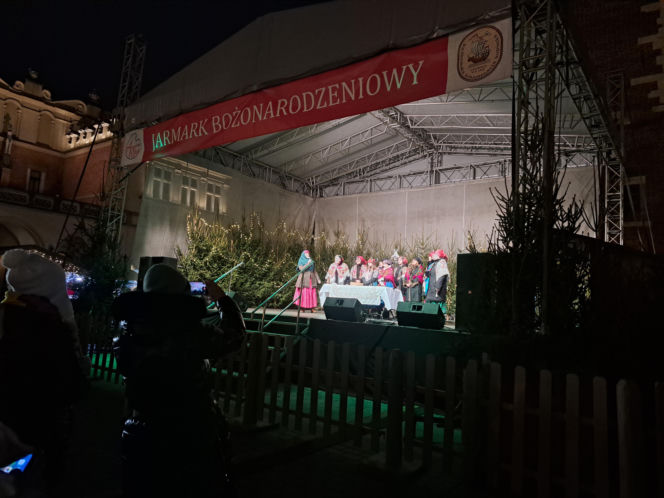 Jarmark Bożonarodzeniowy na Rynku Głównym w Krakowie 2025. Oferta wystawców