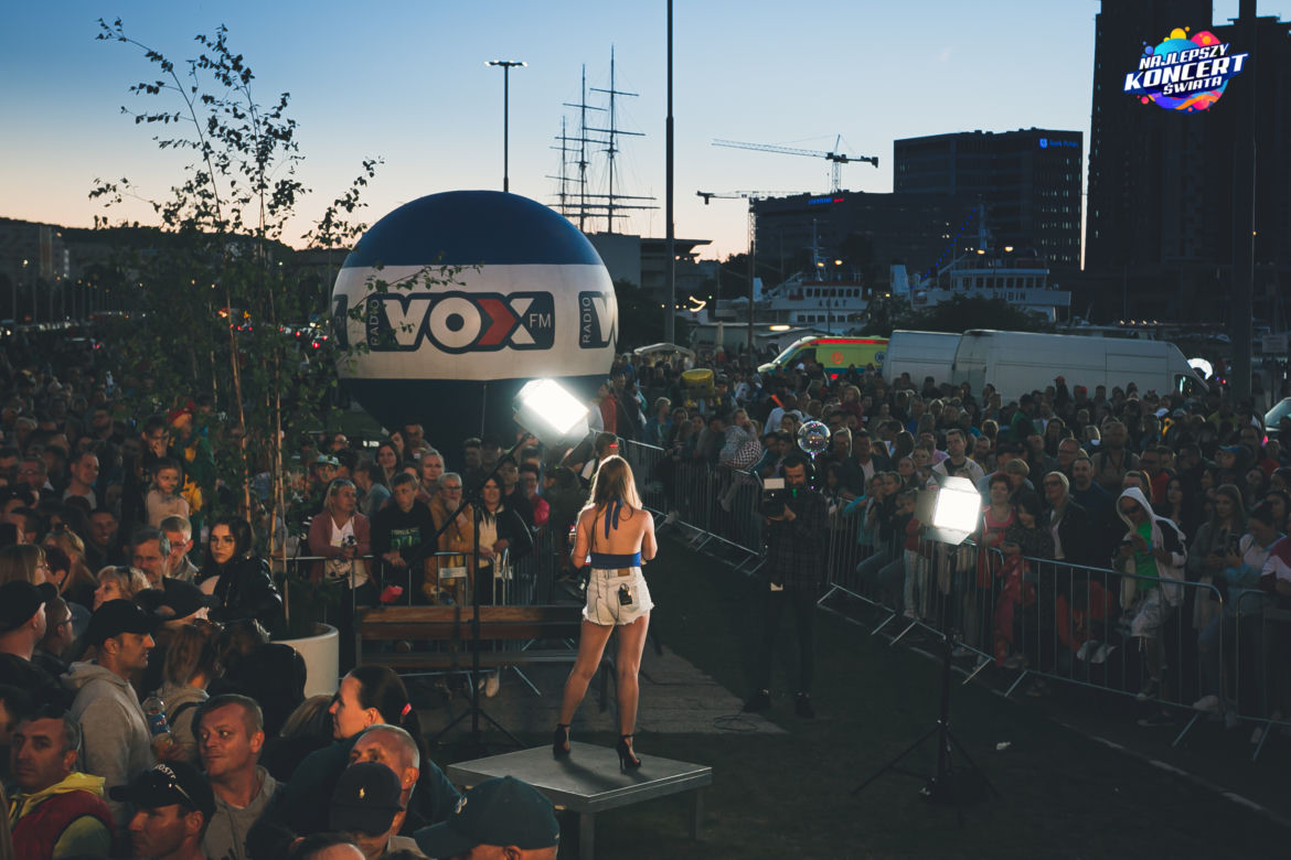 Najlepszy Koncert Świata 2022 w Gdyni. Co tam się działo! Zobacz zdjęcia z imprezy VOX FM