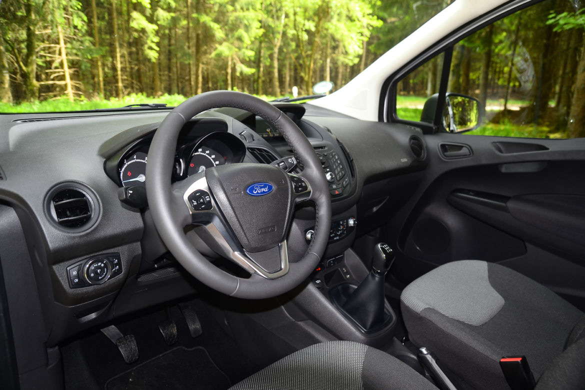 Ford Transit Courier 2014