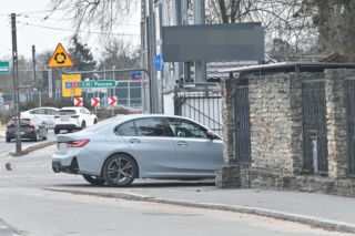 Marcin Mroczek z dziewczyną w cukierni