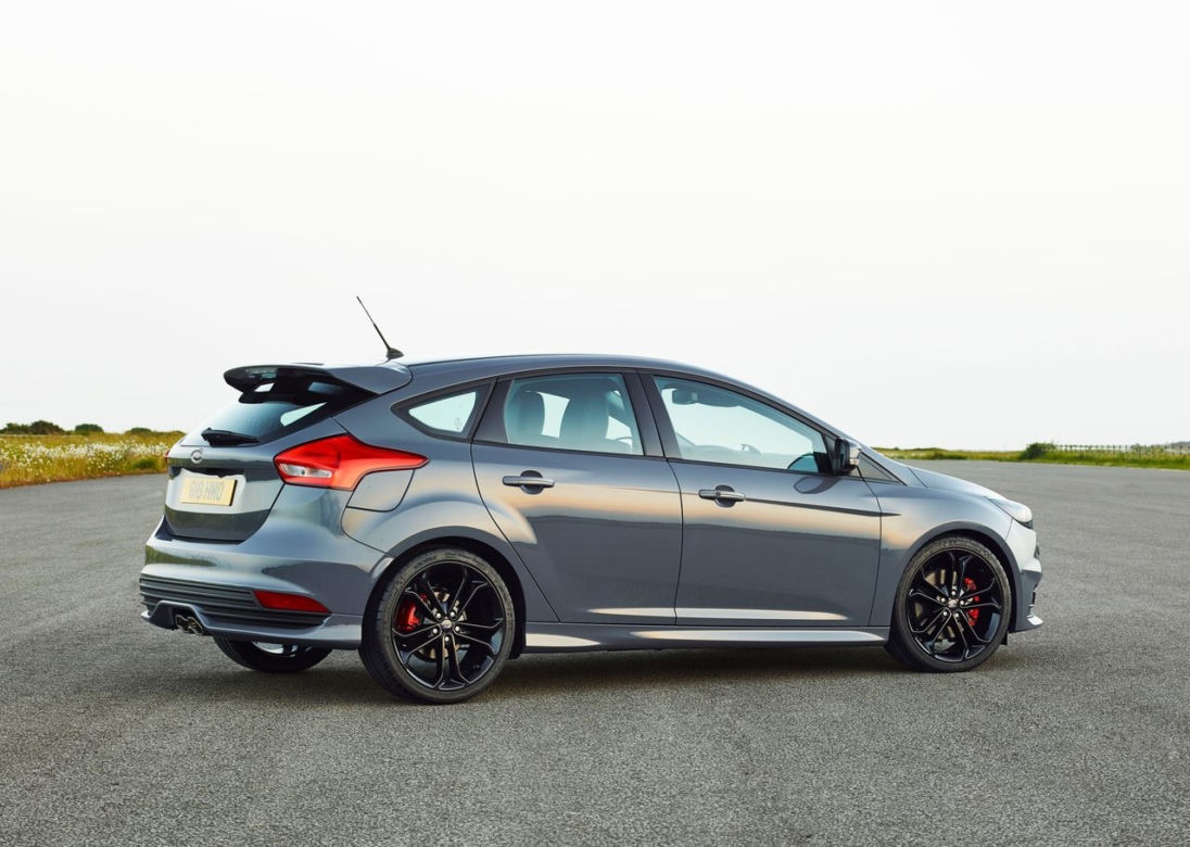 2015 Ford Focus ST facelifting