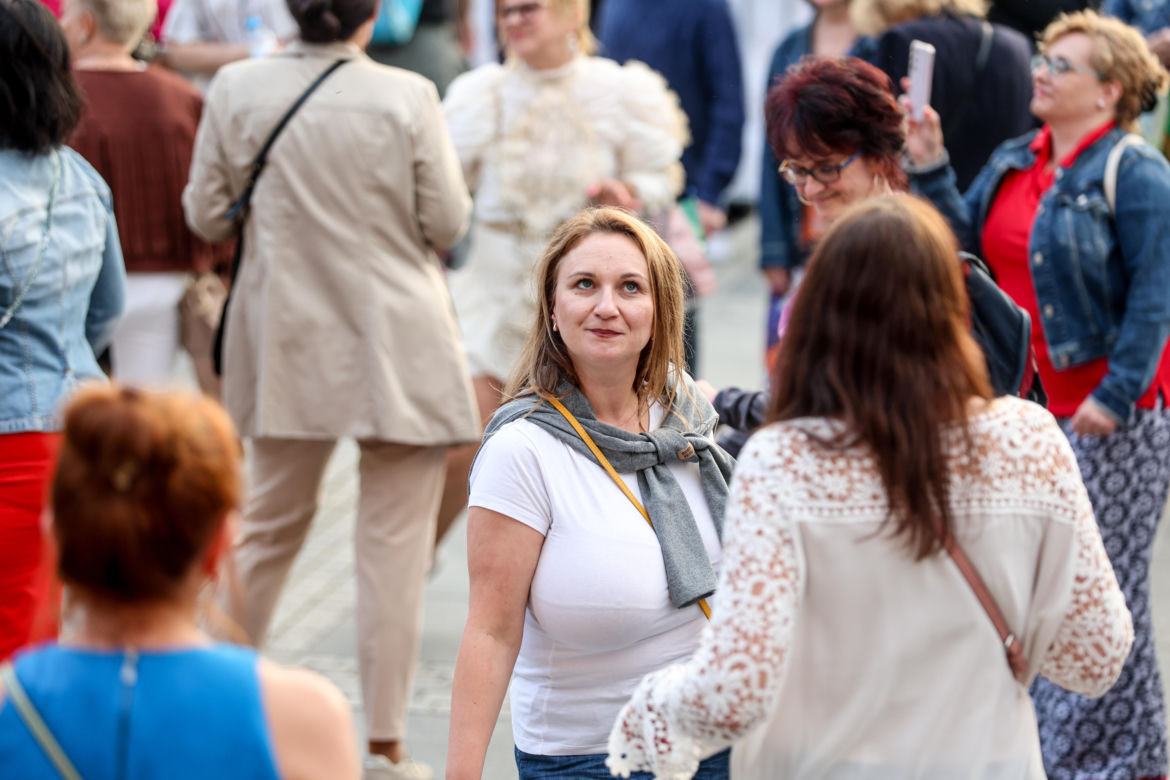 Potańcówka przed Teatrem Śląskim w Katowicach 