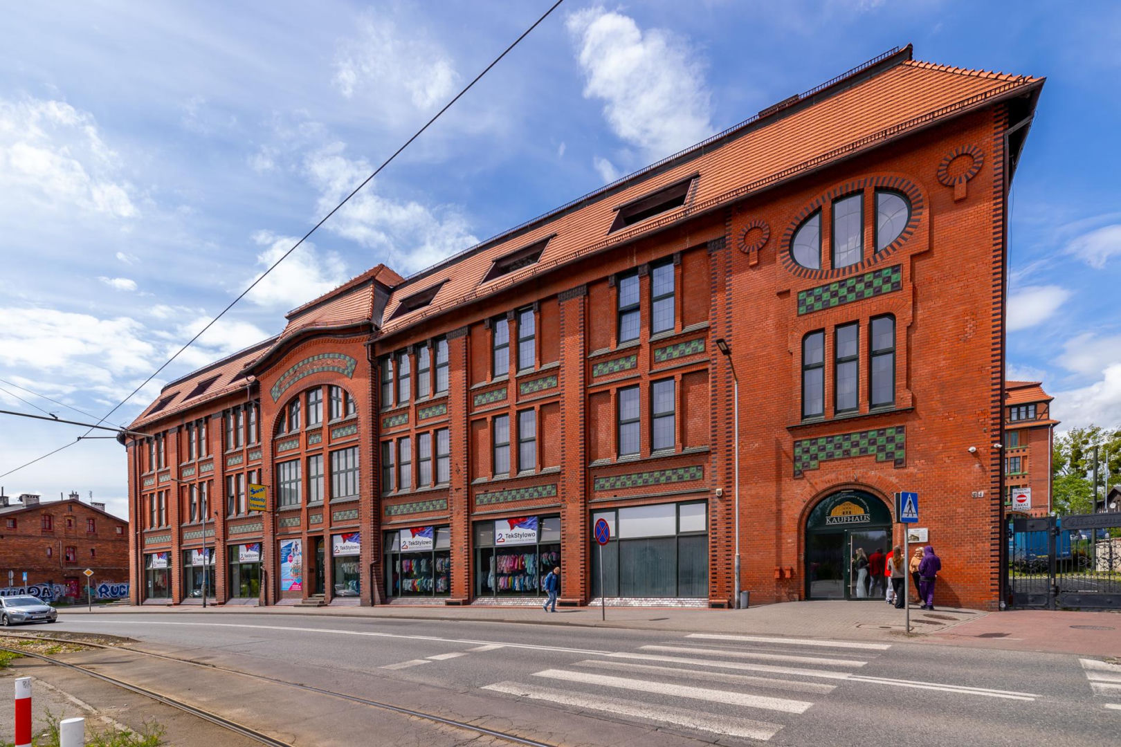 Kaufhaus w Rudzie Śląskiej - luksusowy przedwojenny dom towarowy i osiedle patronackie przy nim