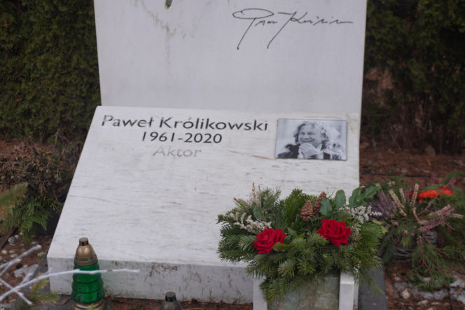 Grób Pawła Królikowskiego na Powązkach w Warszawie