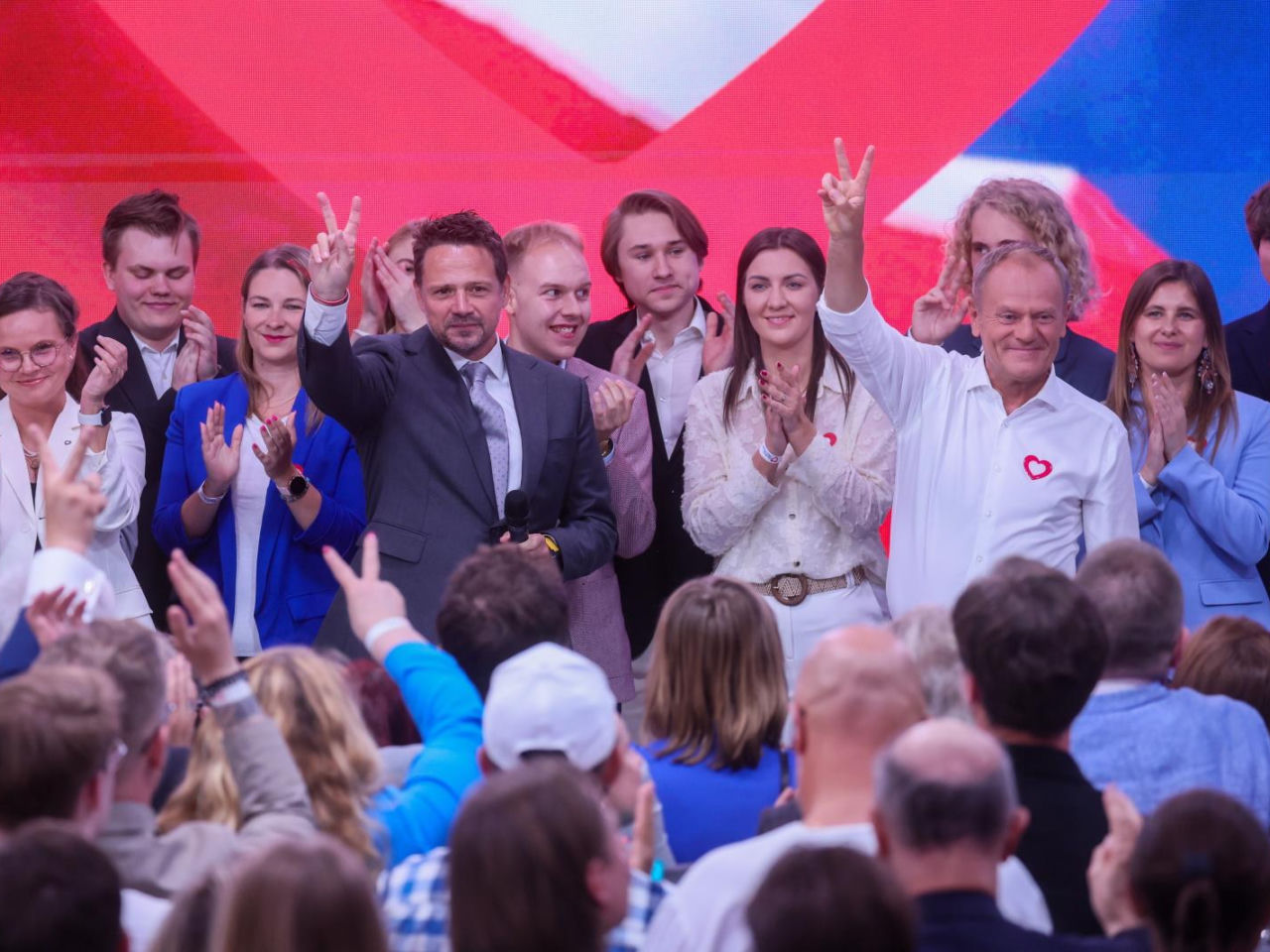 KO przez cały czas prowadzi, ale traci. Opozycja ma powody do zadowolenia
