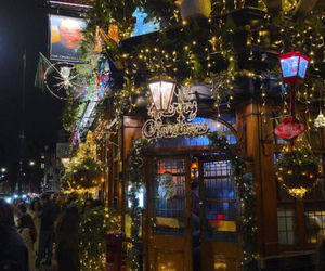 Jest rozmach! - tak polscy turyści oceniają świąteczny jarmark w Londynie. Kramy stoją też przy słynnym London Eye – z widokiem na Big Bena. Zobaczcie nasze zdjęcia!