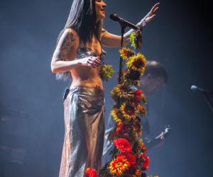 Misternie zaplanowane wizualne widowisko – Epica, Amaranthe i Charlotte Wessels zagrali w Warszawie [RELACJA]