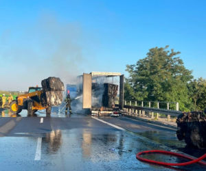 Uwaga kierowcy! Pożar na autostradzie A4. Droga nieprzejezdna, policja wyznaczyła objazd
