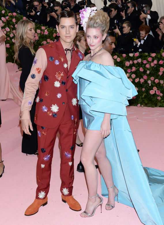 1. Lili Reinhart i Cole Sprouse