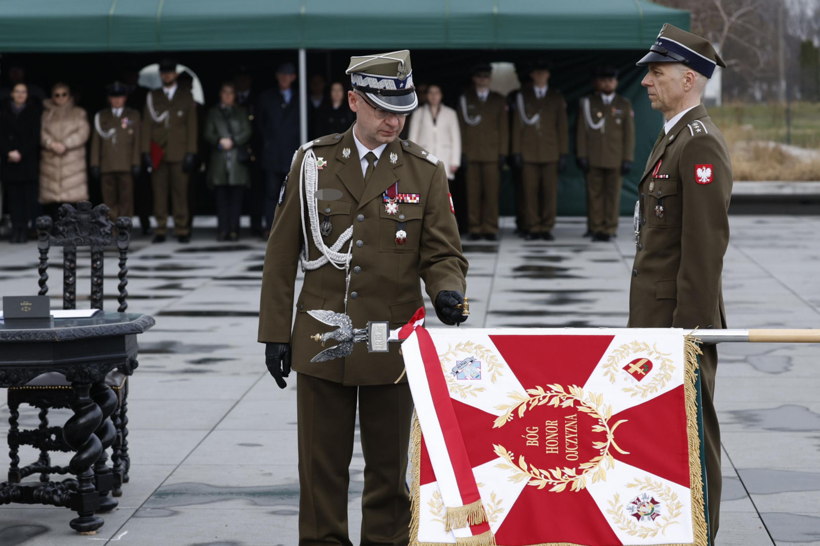 Regionalna Baza Logistyczna otrzymała sztandar wojskowy