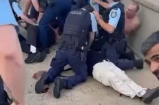 Masowe strzały na plaży! Wyciekły przerażające nagrania. Jesteśmy wstrząśnięci