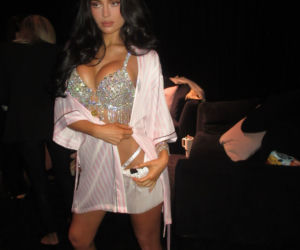 Kylie Jenner pojawiła się na pokazie Victoria's Secret
