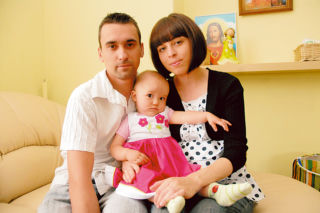 Poznań. Julia i Maksymilian Springerowie: Teściowie chcieli zabrać nam dziecko!