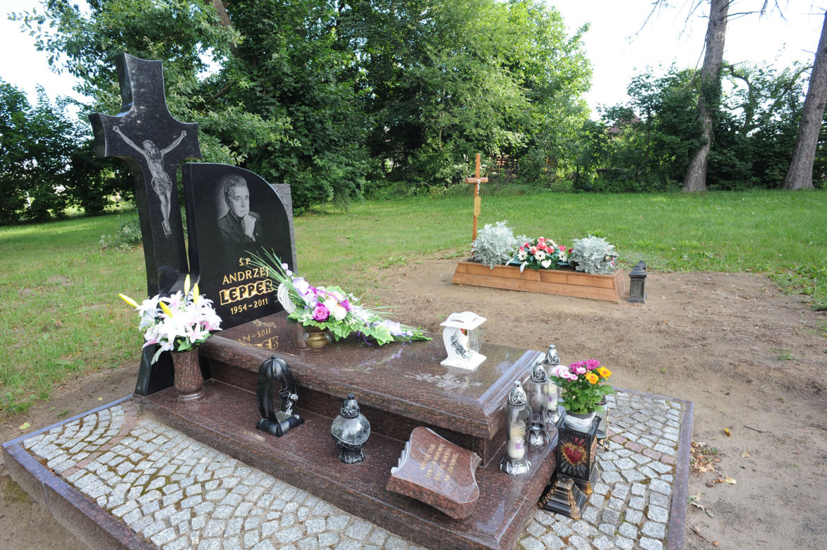 Grób Andrzeja Leppera
