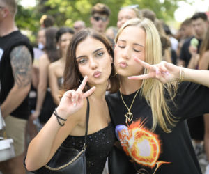 Drugi koncert The Weeknd w Warszawie. Najwierniejsi fani nie przestraszyli się morderczego upału. Znajdź się na zdjęciach