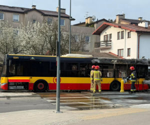 Pożar autobusu Miejskiego na Wawrze