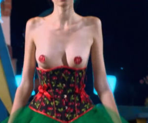 Top Model 2, odc. 3: Uczestniczki dają się PONIŻAĆ, jurorzy DRWIĄ z przyszłych modelek