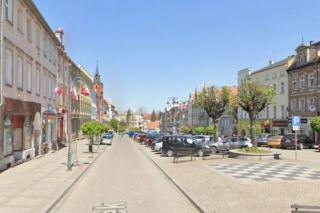 To jedno z najpiękniejszych miast na Dolnym Śląsku. Leży na skale i zachwyca widokami!