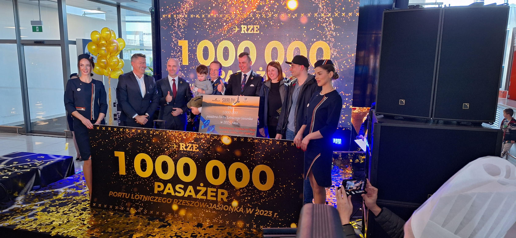 Milionowy pasażer na podrzeszowskiej Jasionce