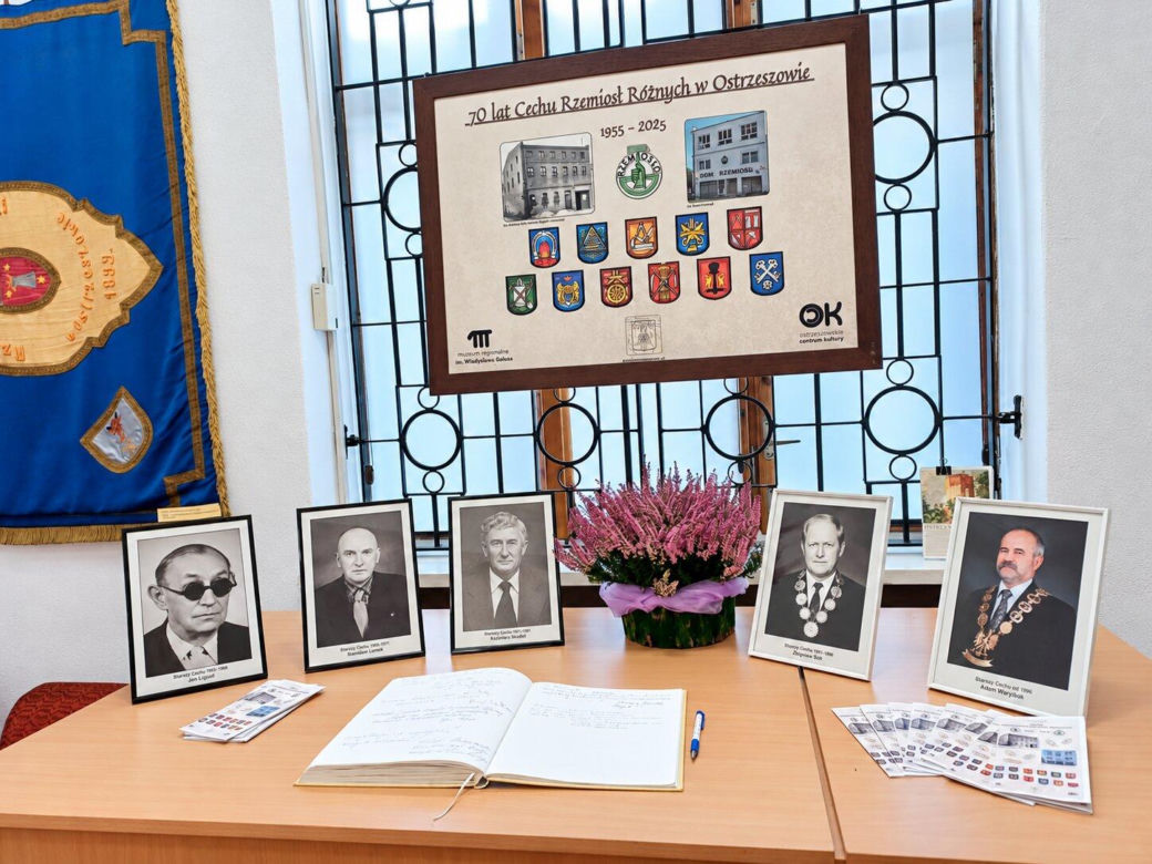 Wystawa z okazji JUBILEUSZU 70-LECIA CECHU RZEMIOSŁ RÓŻNYCH W OSTRZESZOWIE