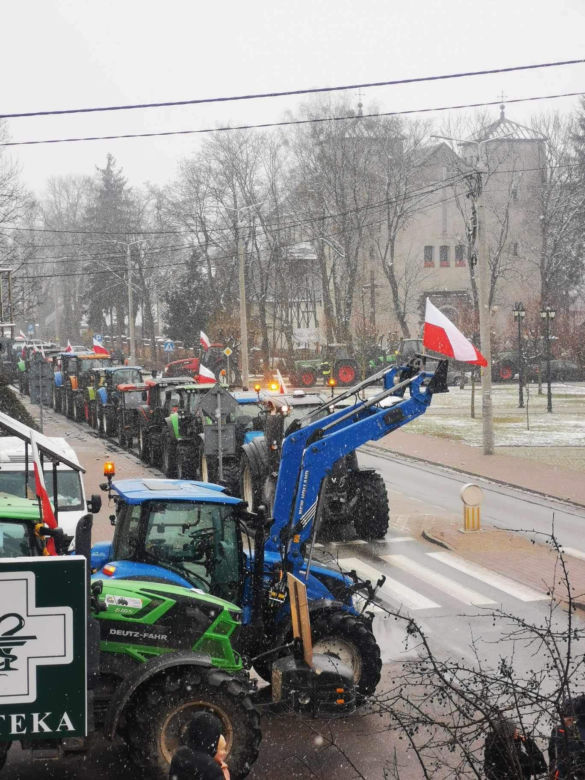 „Zostaliśmy zmuszeni wyjechać na ulice”. Rolnicy protestują w powiecie bialskim