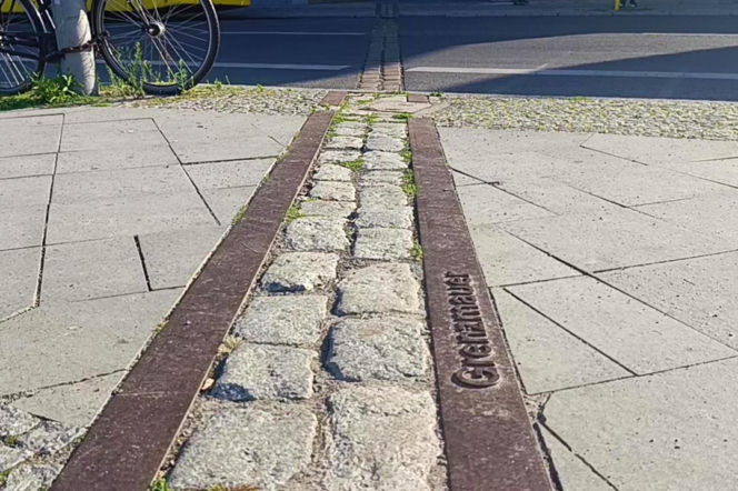 65 lat temu powstał Mur Berliński