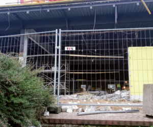 Rozbiórka pawilonu handlowego przy ul 26 Kwietnia