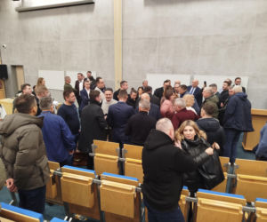 Protest rolników na spotkaniu z ministrem rolnictwa na Uniwersytecie w Siedlcach