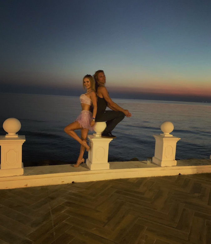 Doda ma nowego partnera?