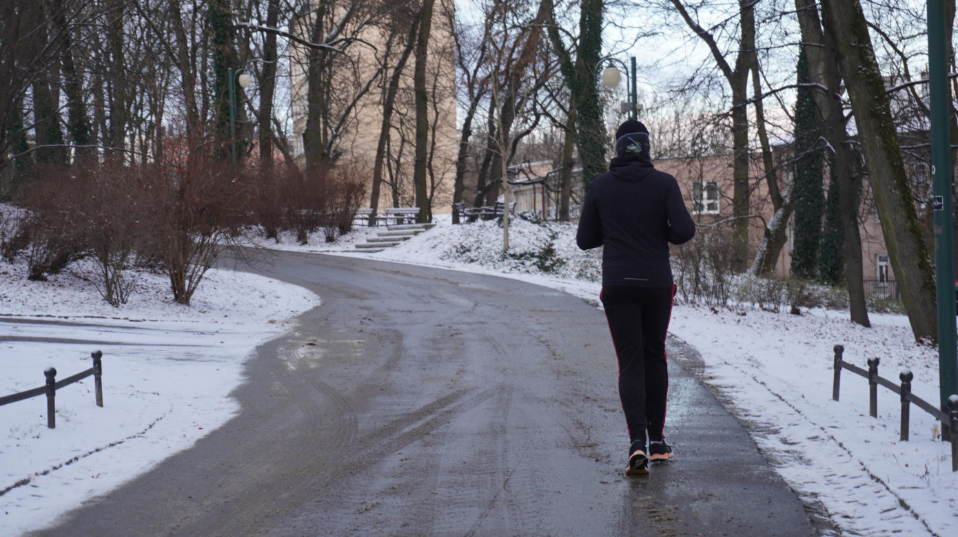 Parkrun w stolicy woj. lubelskiego. Pierwsza sobota 2025 roku na sportowo w Ogrodzie Saskim w Lublinie. Zdjęcia