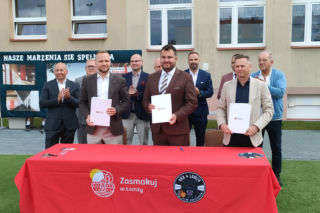 Umowa na budowę hali sportowej ze schronem w Sp4 w Łomży podpisana. Kiedy powstanie obiekt?