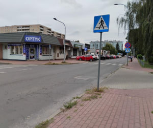 Siedlce: Roznegliżowany, agresywny mężczyzna na ul. Rynkowej – interweniowała policja!