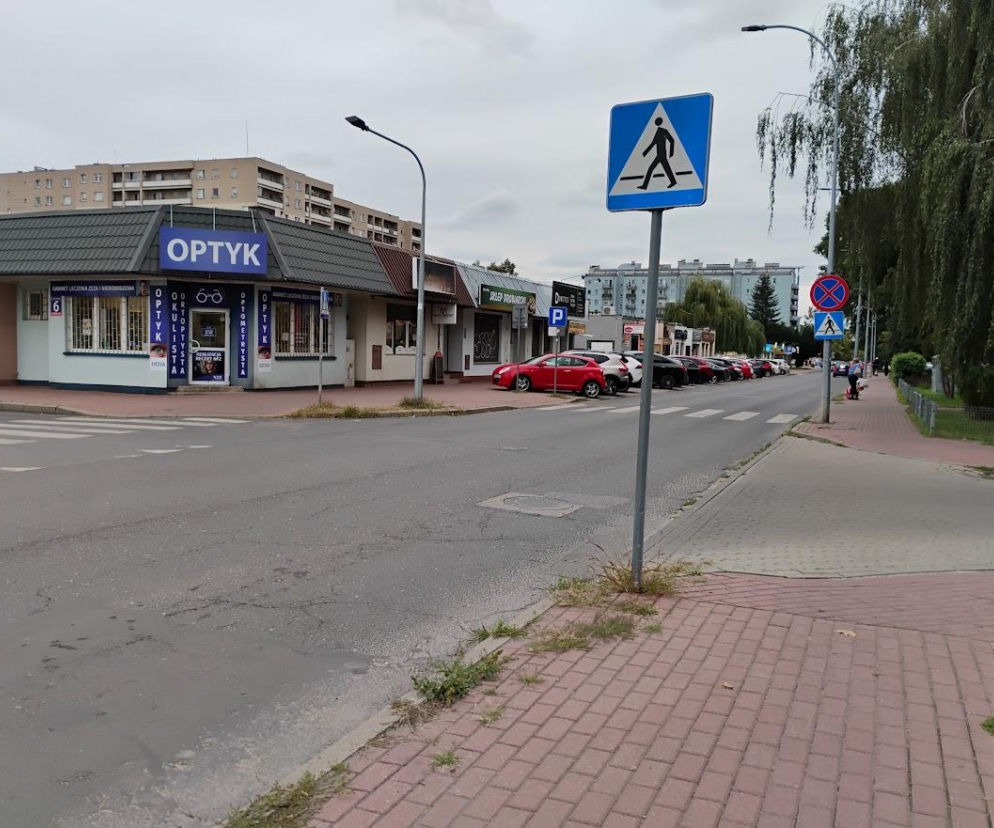 Siedlce: Roznegliżowany, agresywny mężczyzna na ul. Rynkowej – interweniowała policja!