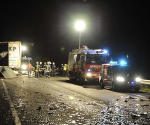 Węgry: Zderzenie autobusu i dwóch ciężarówek. 51 rannych