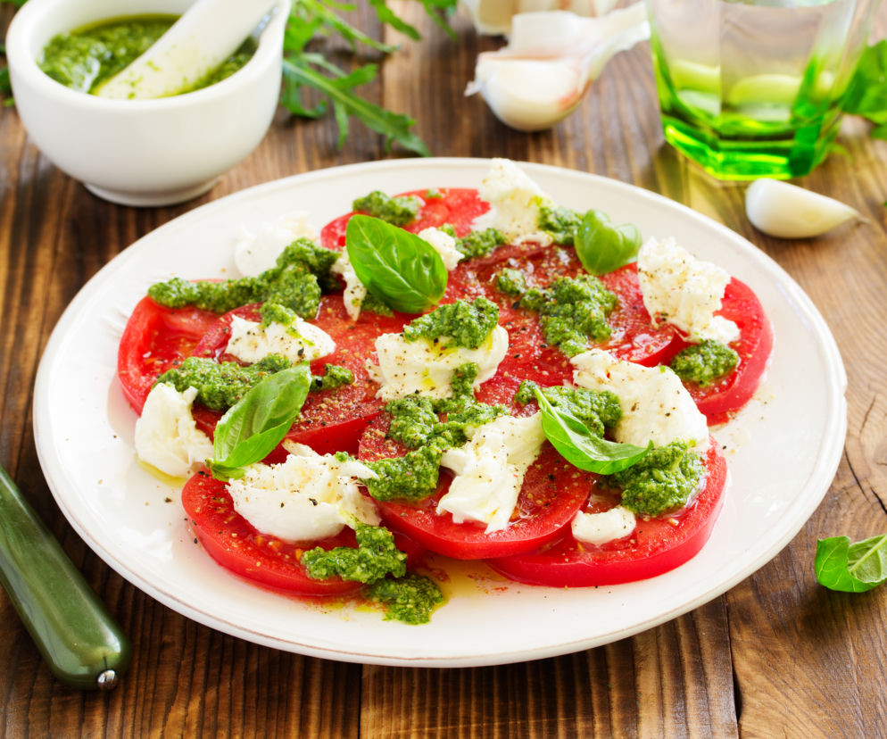 jak-zrobic-salatke-caprese.jpg