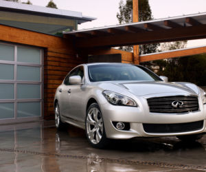 Infiniti M
