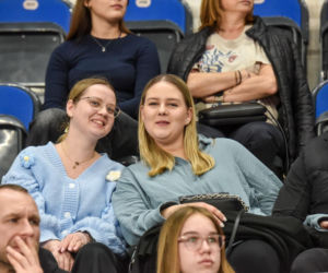 Halowe mistrzostwa Polski w Kujawsko-Pomorskiej Arenie Toruń. Zdjęcia kibiców i zawodników