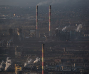 Nie uwierzycie własnym oczom. Tak wygląda Nowa Huta sfotografowana... z motoparalotni! [GALERIA ZDJĘĆ]