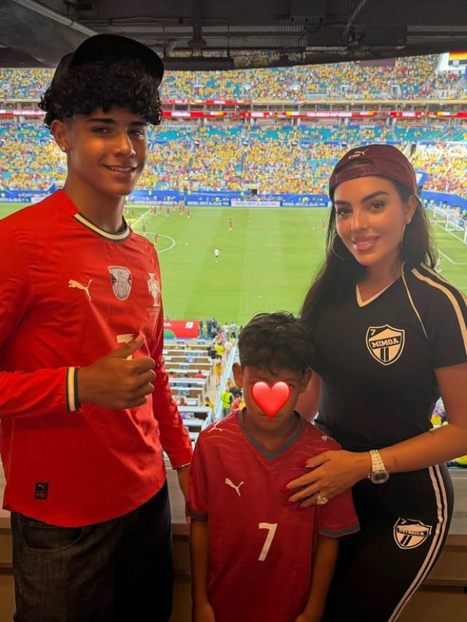 Cristiano Ronaldo i Georgina na wakacjach