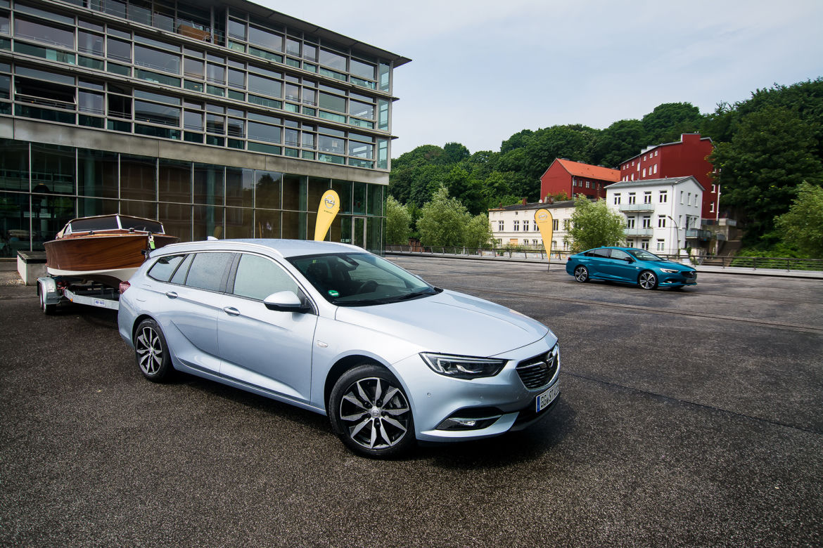 Opel Insignia Sports Tourer OPC Line 2.0 Turbo 260 KM AWD AT