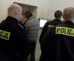 Milioner gwałciciel ucieka do psychiatryka