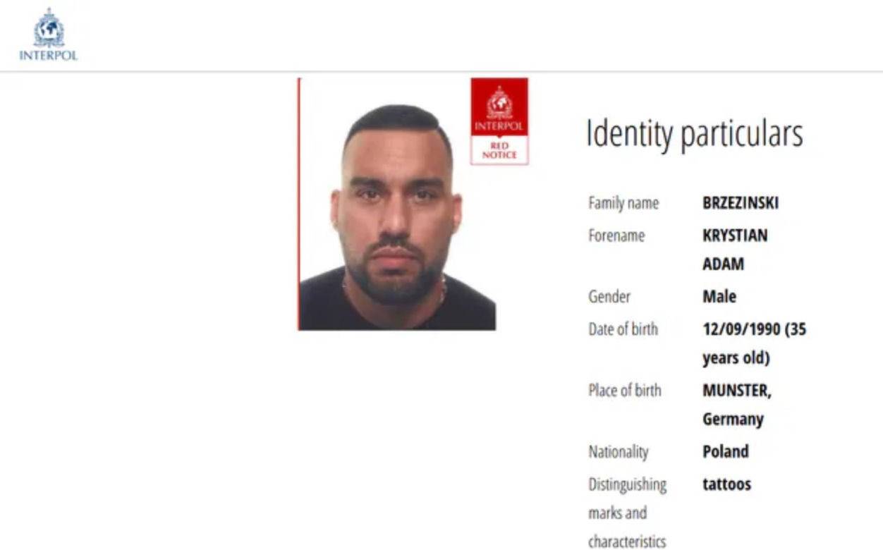 Polski raper poszukiwany listem gończym. Interpol wydał czerwoną notę